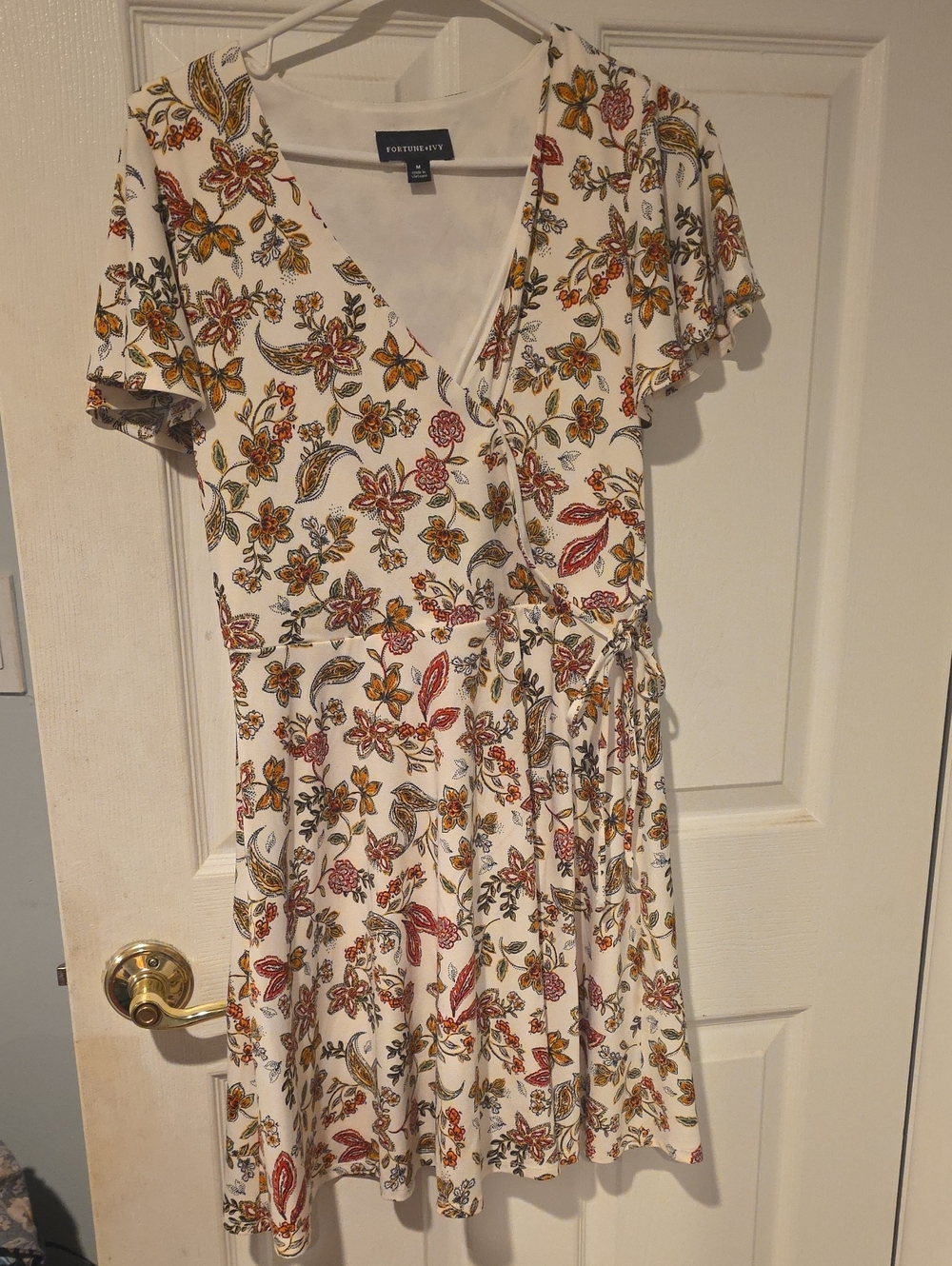 Fortune+Ivy White Floral Wrap Midi Dress